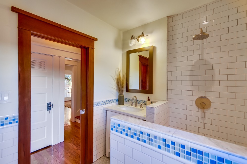 Virtual tour photo 56 of 109 for 1674 Torrance St