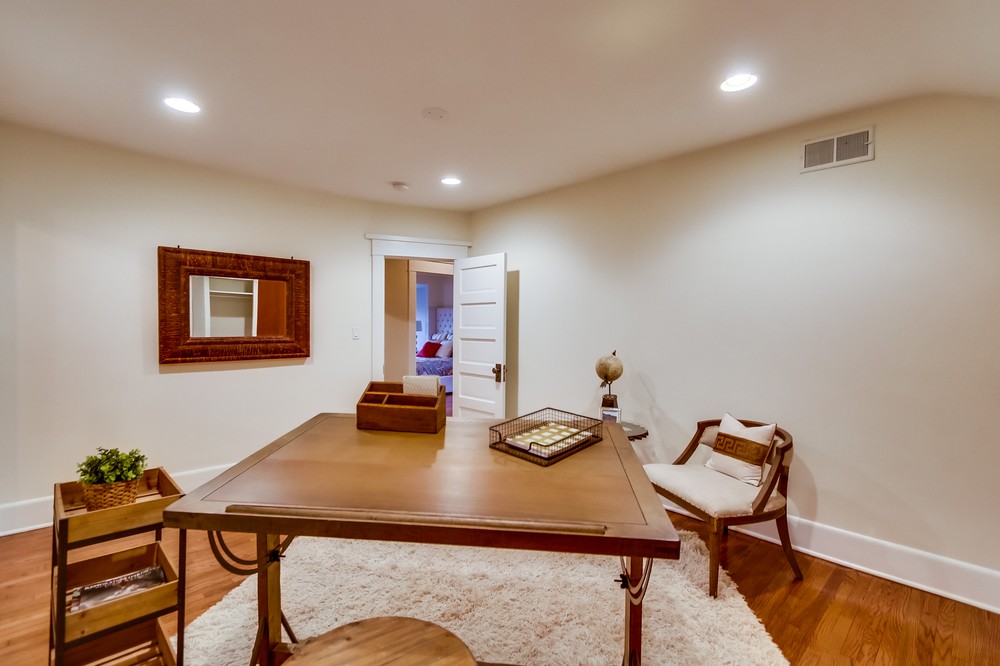 Virtual tour photo 88 of 109 for 1674 Torrance St