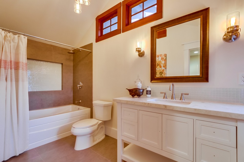 Virtual tour photo 90 of 109 for 1674 Torrance St