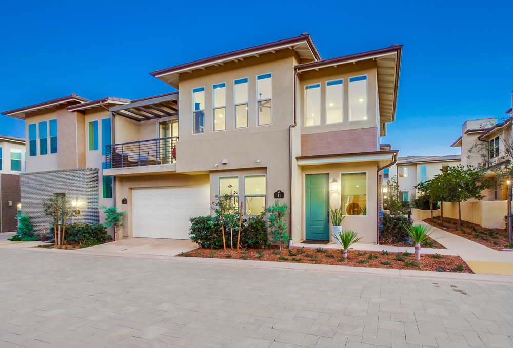 Virtual tour photo 3 of 71 for 16750 Coyote Bush Dr #11