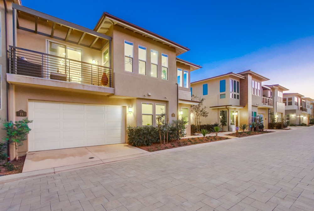 Virtual tour photo 4 of 71 for 16750 Coyote Bush Dr #11