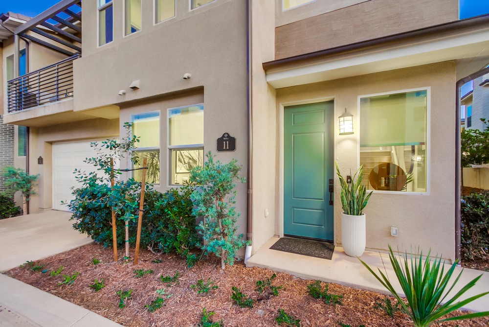 Virtual tour photo 5 of 71 for 16750 Coyote Bush Dr #11