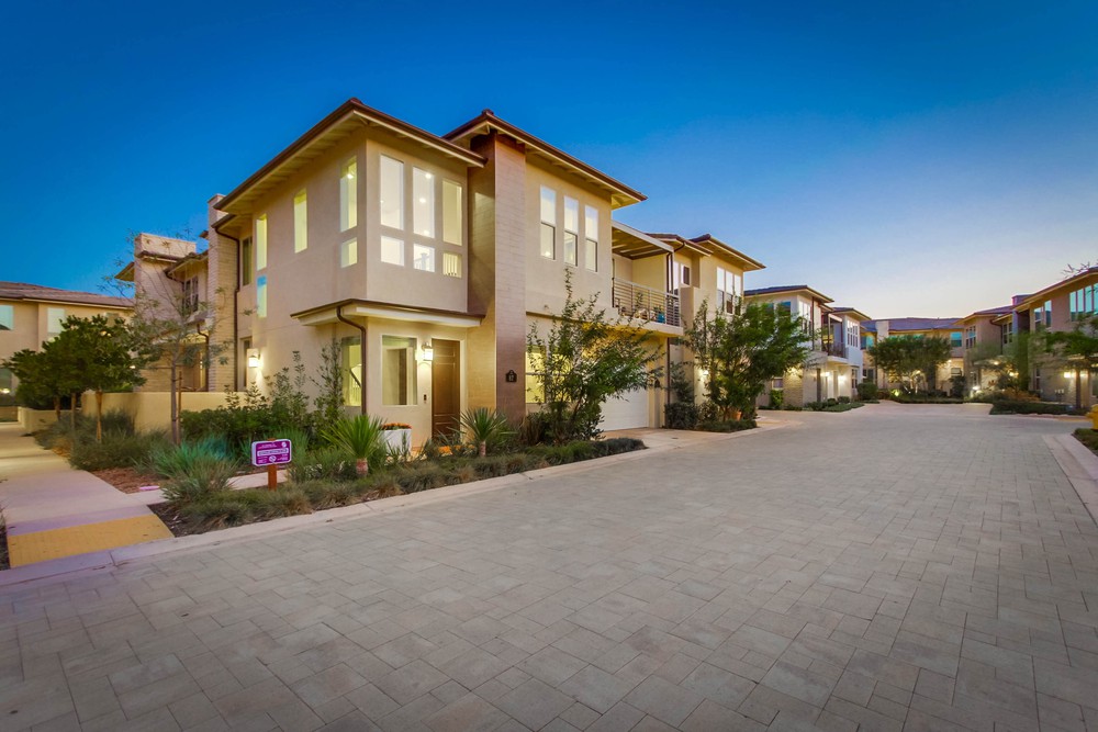 Virtual tour photo 1 of 58 for 16750 Coyote Bush Dr #87