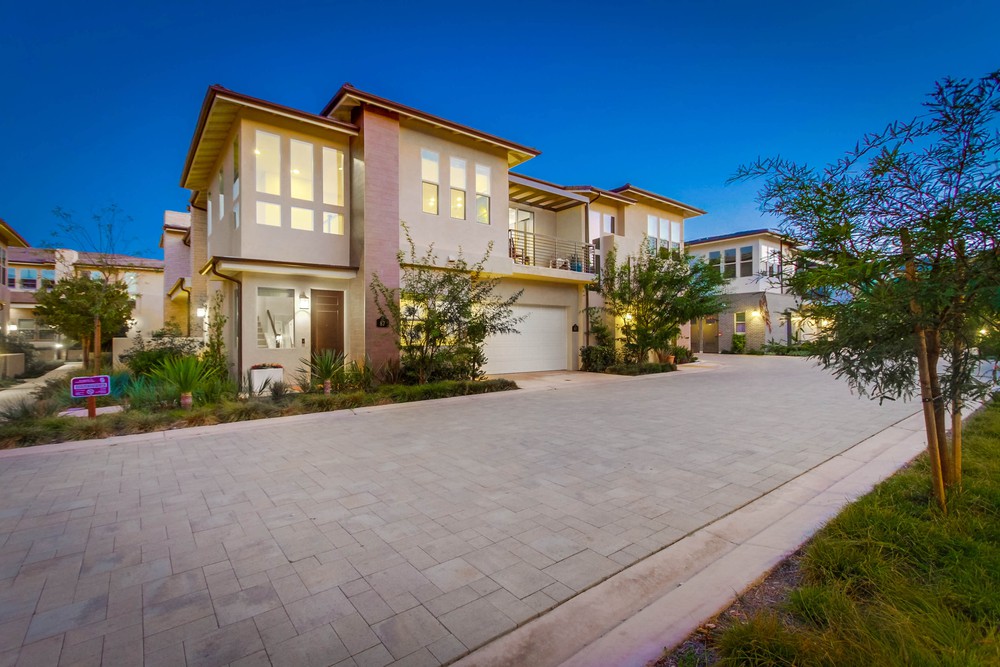 Virtual tour photo 3 of 58 for 16750 Coyote Bush Dr #87