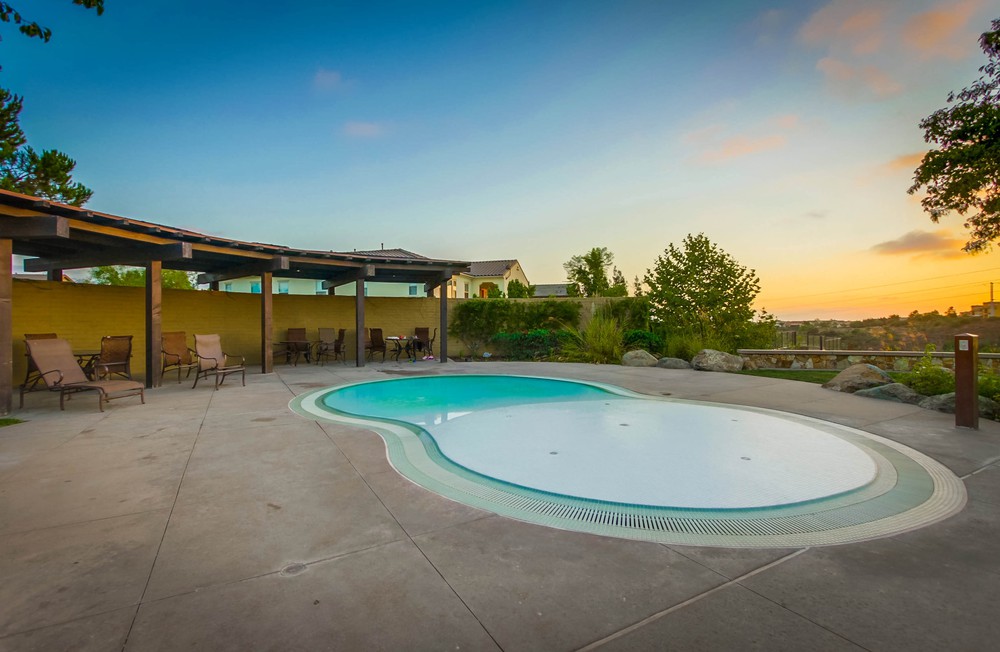 Virtual tour photo 26 of 58 for 16750 Coyote Bush Dr #87