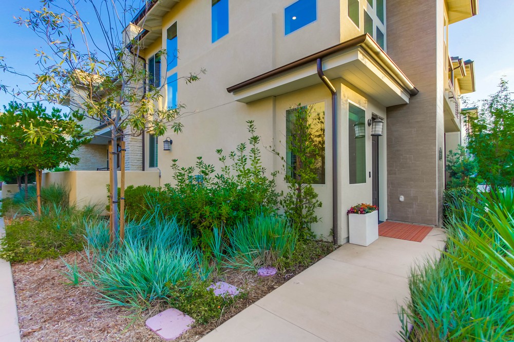 Virtual tour photo 54 of 58 for 16750 Coyote Bush Dr #87