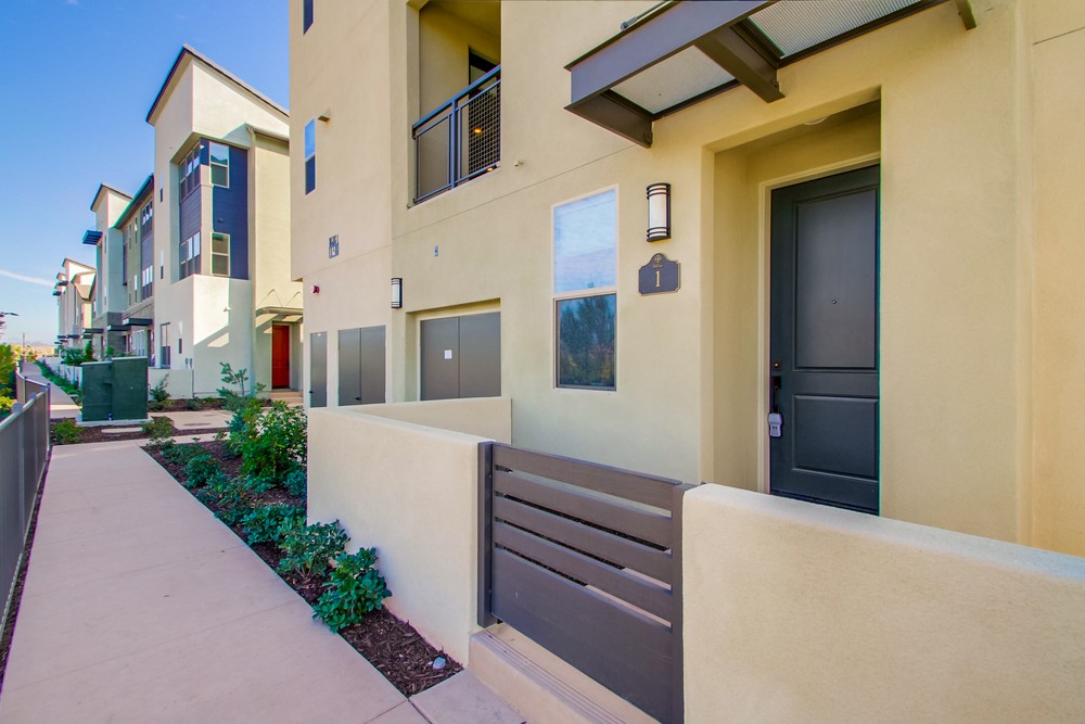 Virtual tour photo 5 of 56 for 16755 Coyote Bush Dr #1