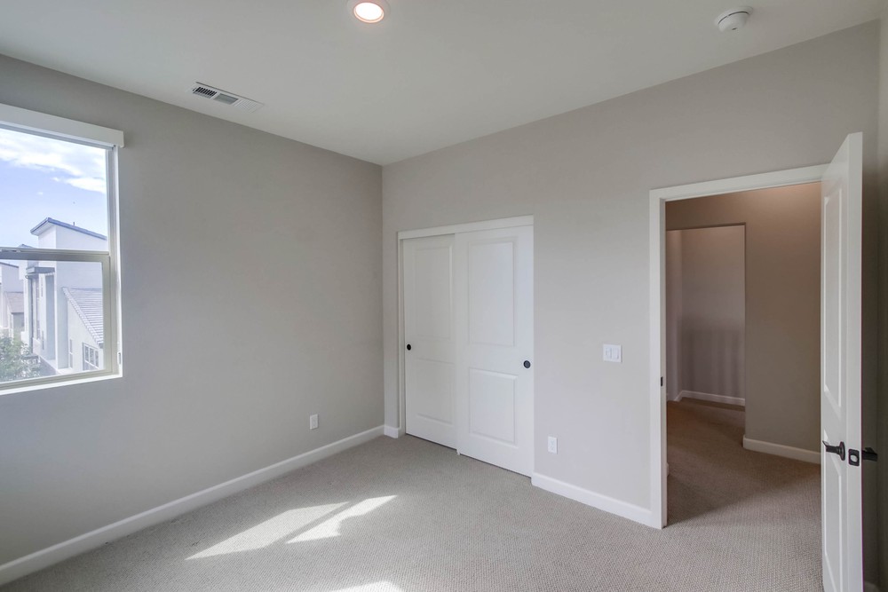 Virtual tour photo 35 of 43 for 16755 Coyote Bush Dr #68