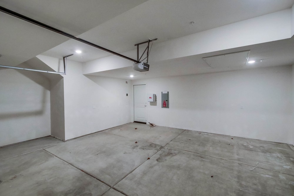 Virtual tour photo 37 of 43 for 16755 Coyote Bush Dr #68
