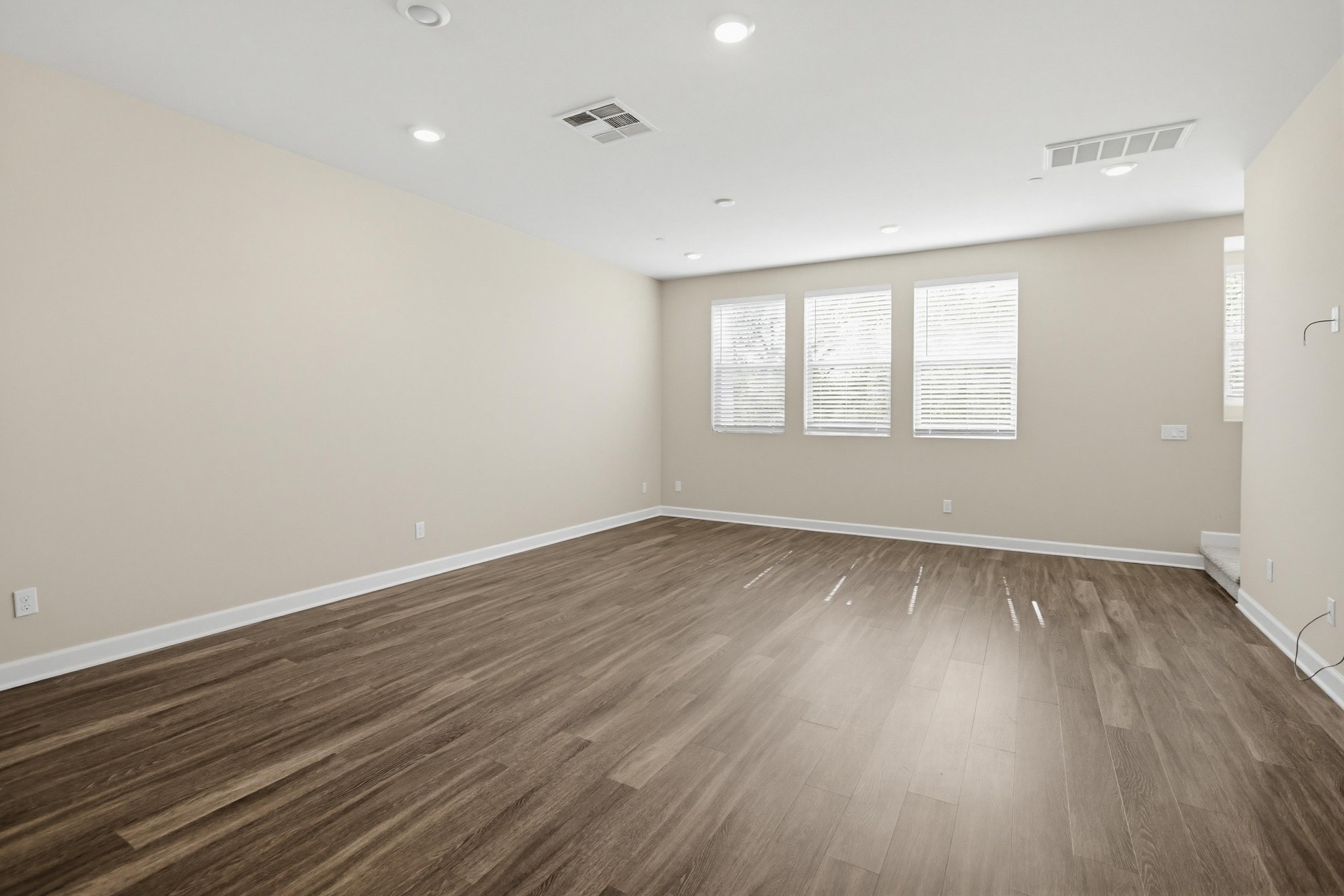 Virtual tour photo 9 of 41 for 16755 Coyote Bush Dr
