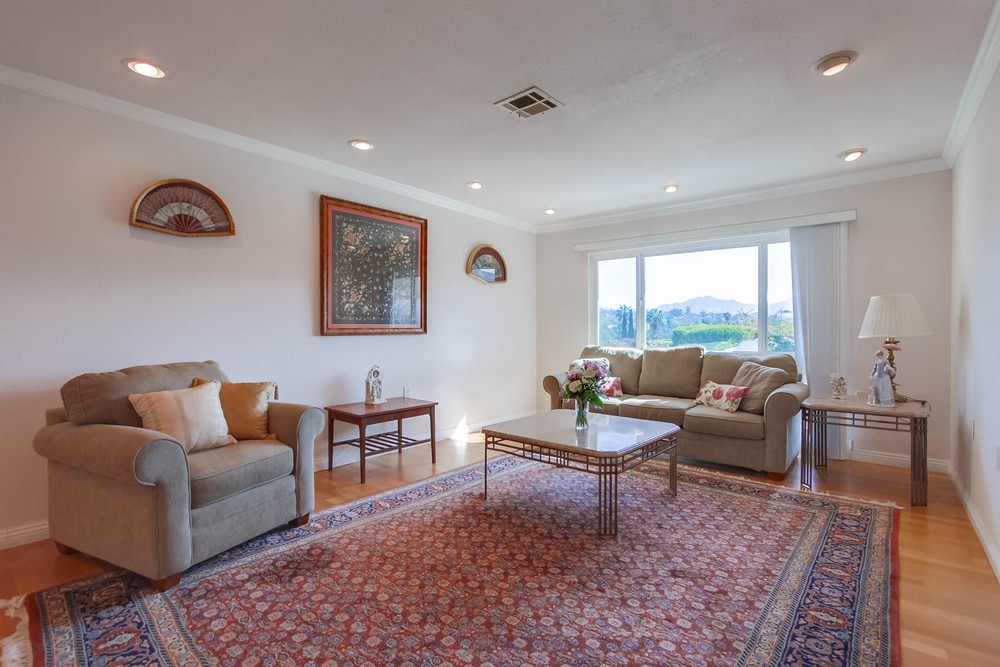 Virtual tour photo 9 of 37 for 16819 Acebo Dr