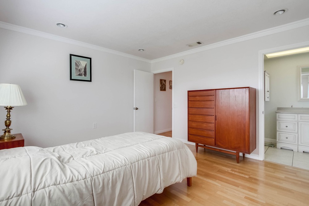 Virtual tour photo 22 of 37 for 16819 Acebo Dr