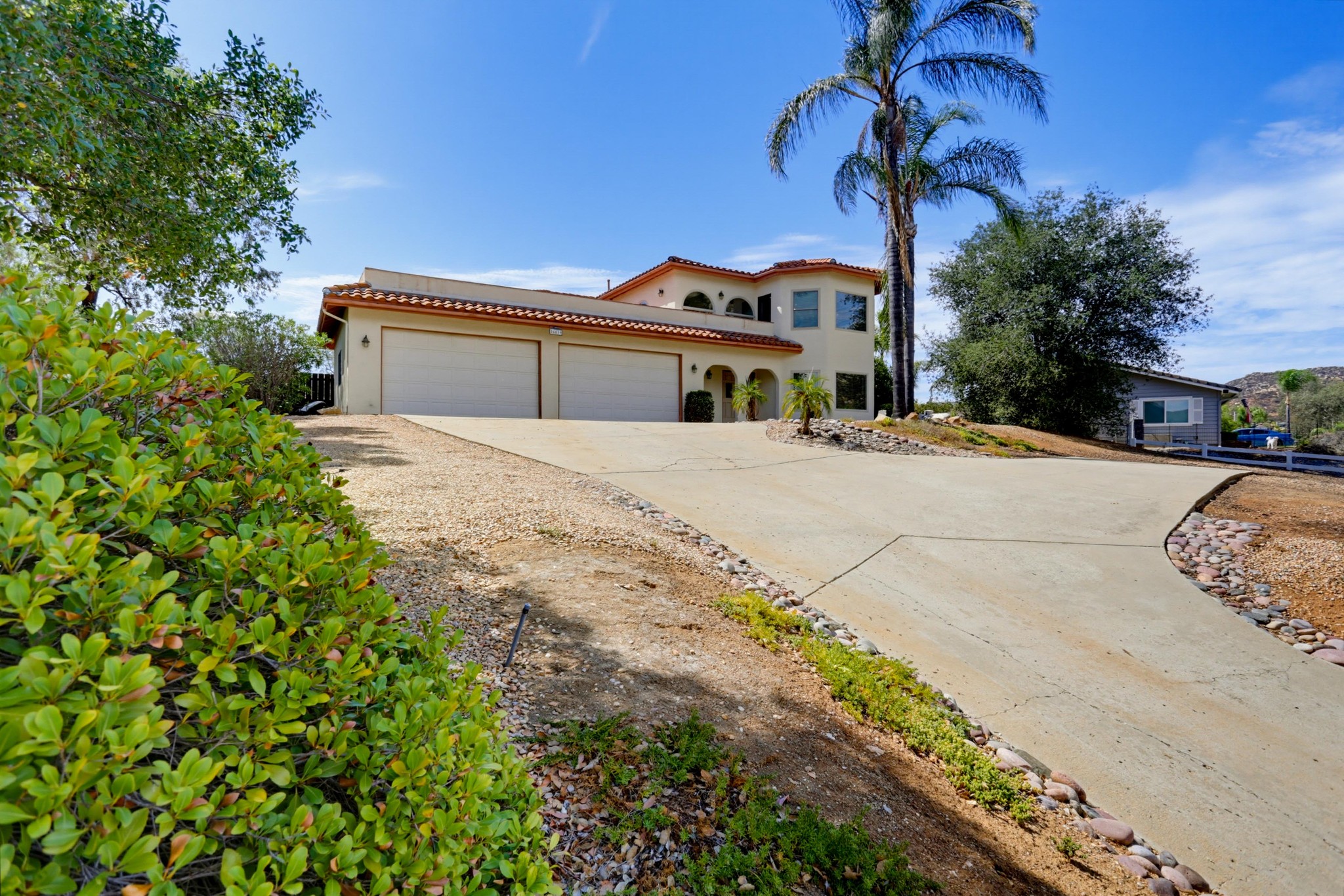 Virtual tour photo 3 of 47 for 16819 Daza Dr