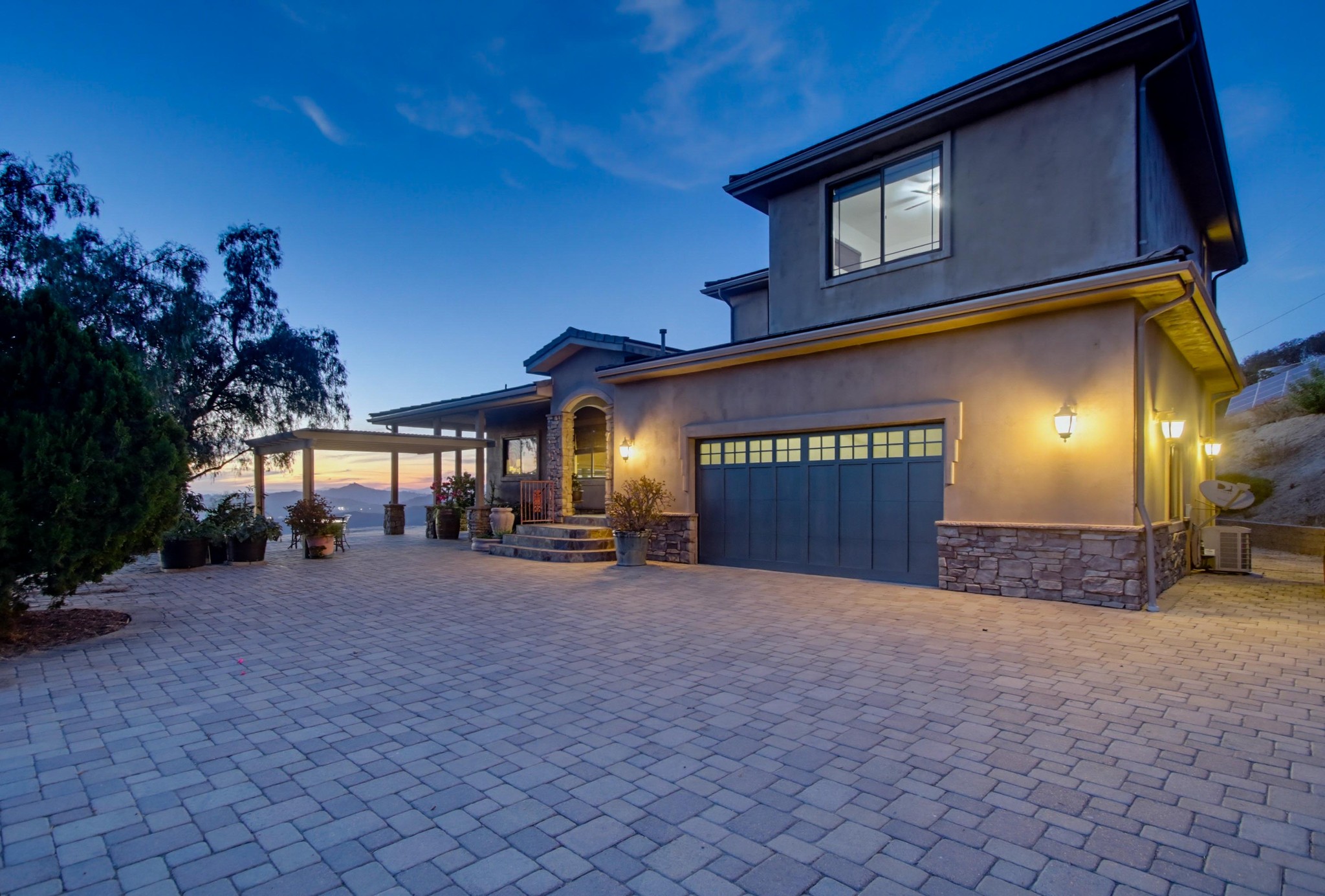 Virtual tour photo 1 of 123 for 16850 Old Survey Rd