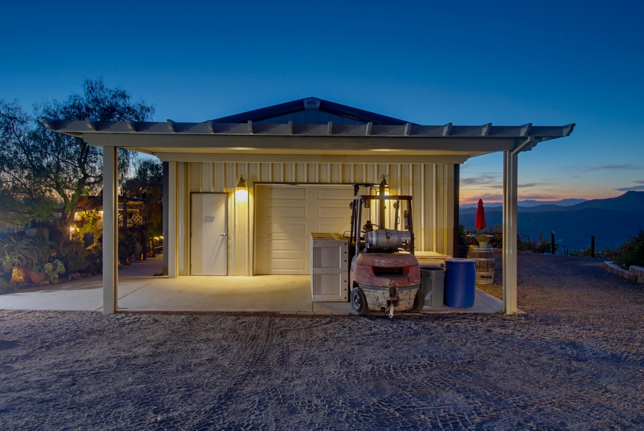 Virtual tour photo 9 of 123 for 16850 Old Survey Rd
