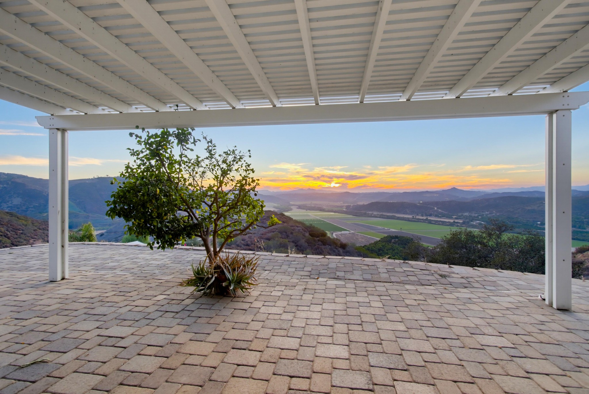 Virtual tour photo 58 of 123 for 16850 Old Survey Rd