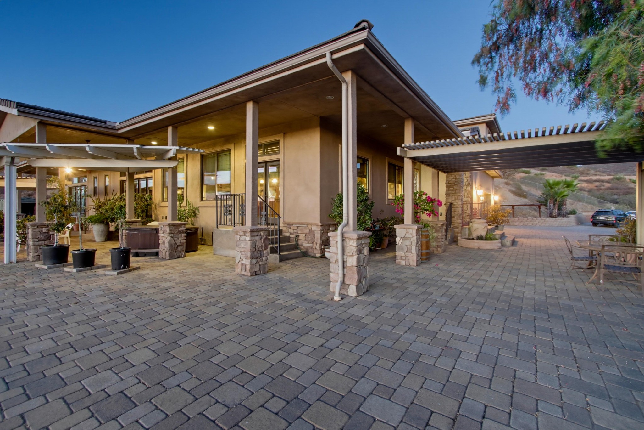 Virtual tour photo 116 of 123 for 16850 Old Survey Rd