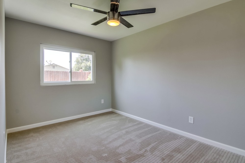 Virtual tour photo 35 of 44 for 1686 Thermal Ave
