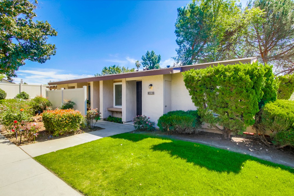 Virtual tour photo 3 of 36 for 16905 Caminito Santico