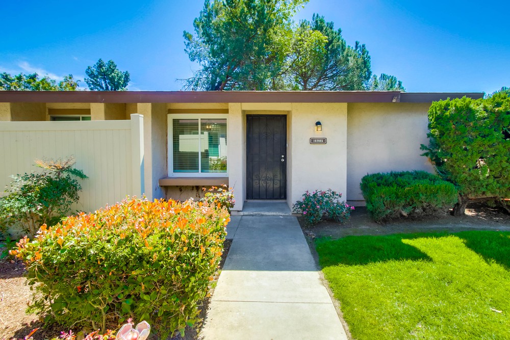 Virtual tour photo 4 of 36 for 16905 Caminito Santico