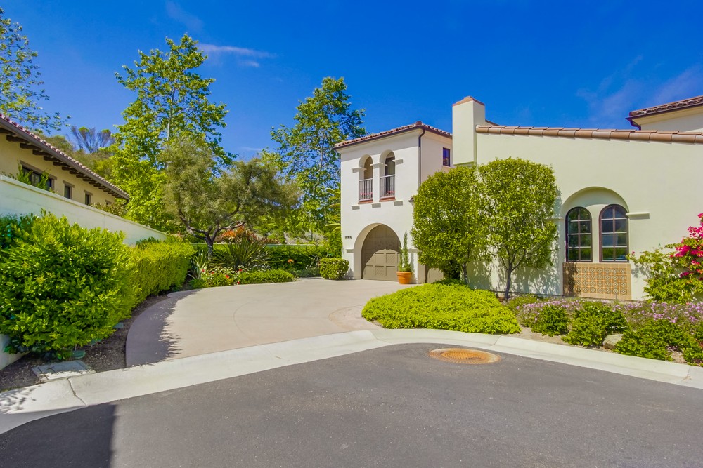Virtual tour photo 1 of 94 for 16906 Blue Shadows Ln