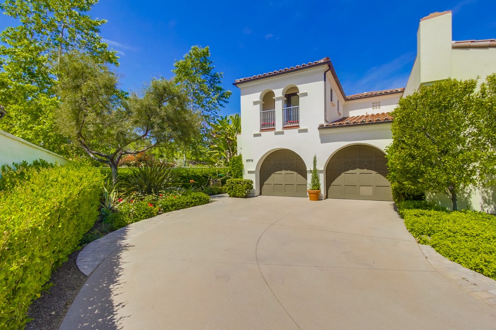 Virtual tour photo 3 of 94 for 16906 Blue Shadows Ln