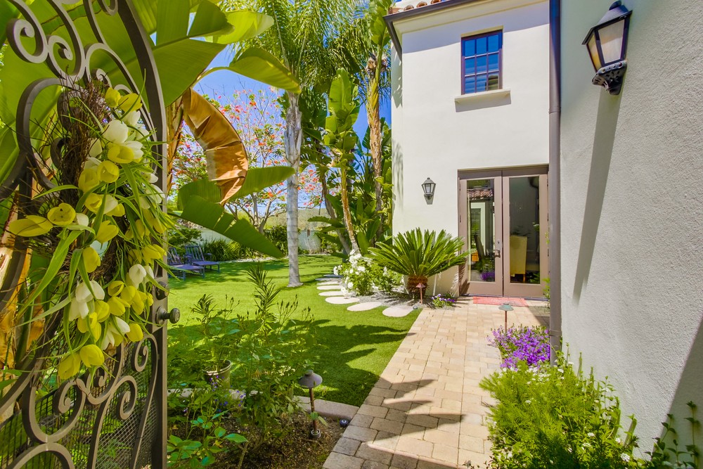 Virtual tour photo 9 of 94 for 16906 Blue Shadows Ln