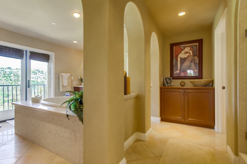Virtual tour photo 47 of 94 for 16906 Blue Shadows Ln