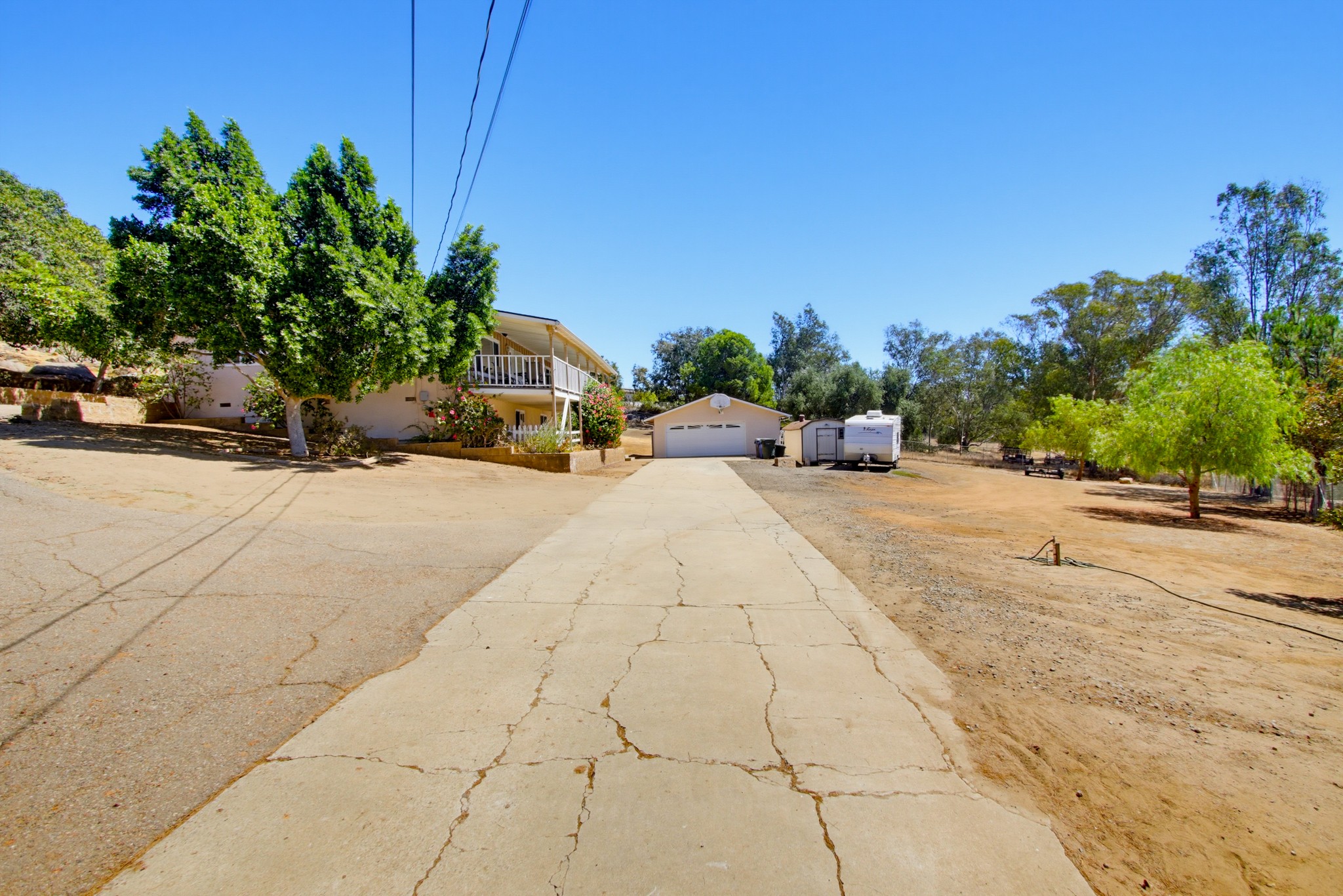 Virtual tour photo 3 of 68 for 1691 Roble Grande Rd