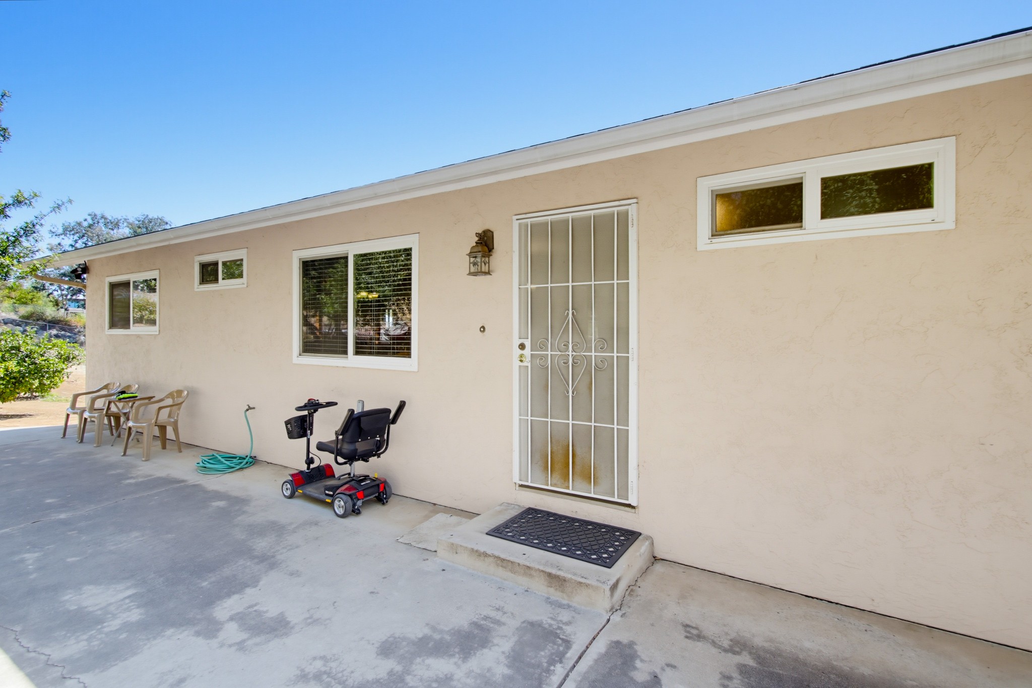 Virtual tour photo 8 of 68 for 1691 Roble Grande Rd