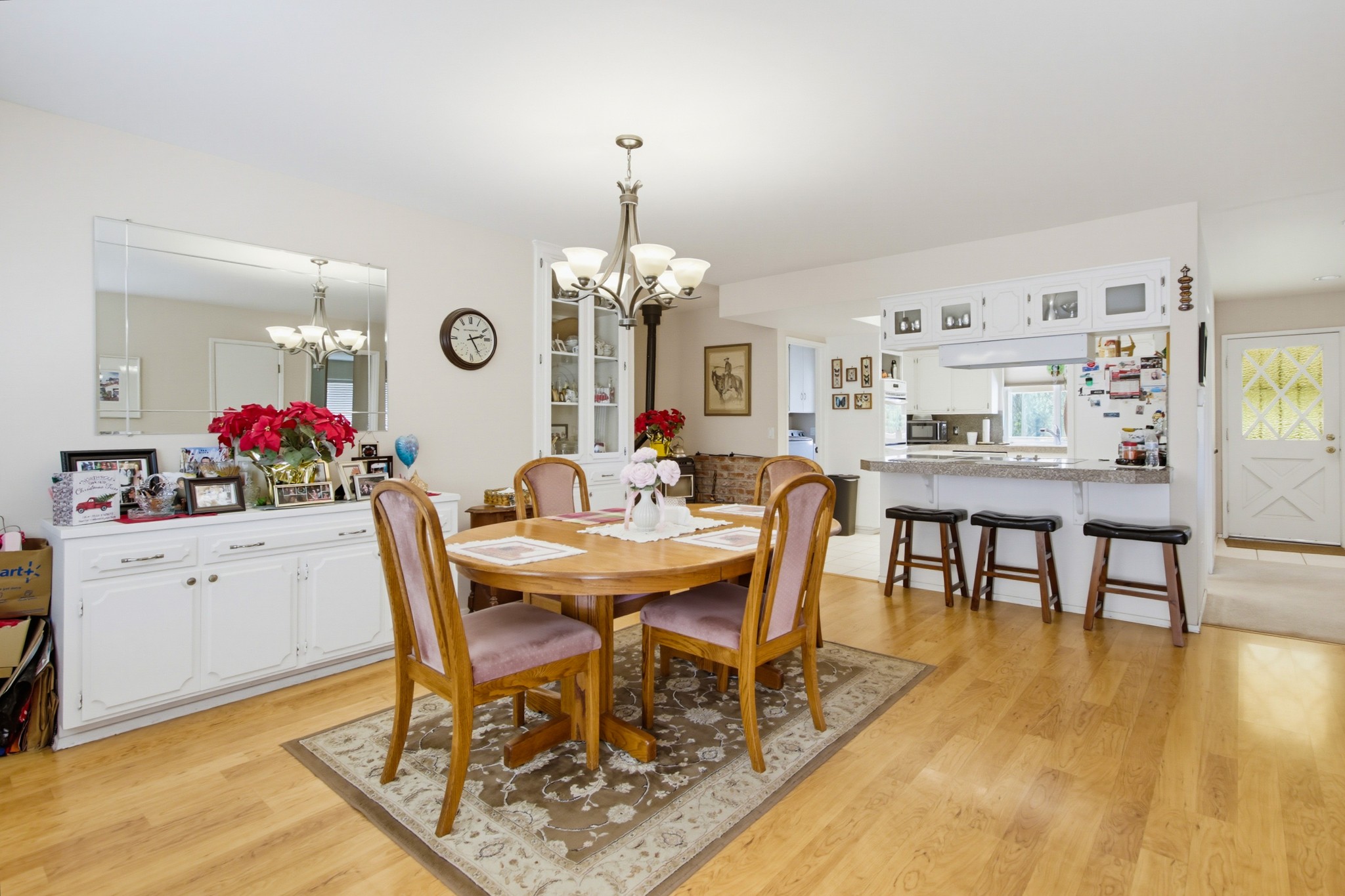Virtual tour photo 11 of 68 for 1691 Roble Grande Rd