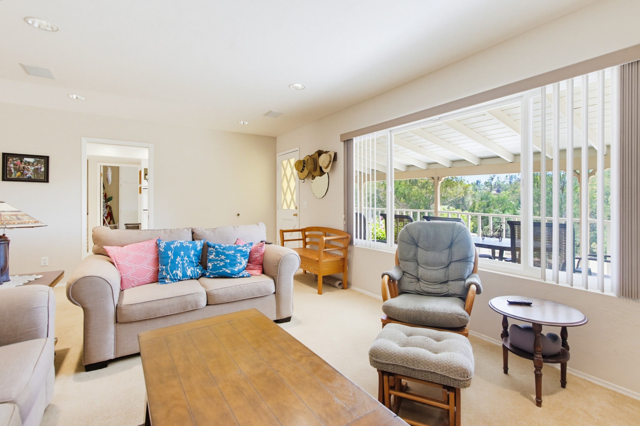Virtual tour photo 16 of 68 for 1691 Roble Grande Rd