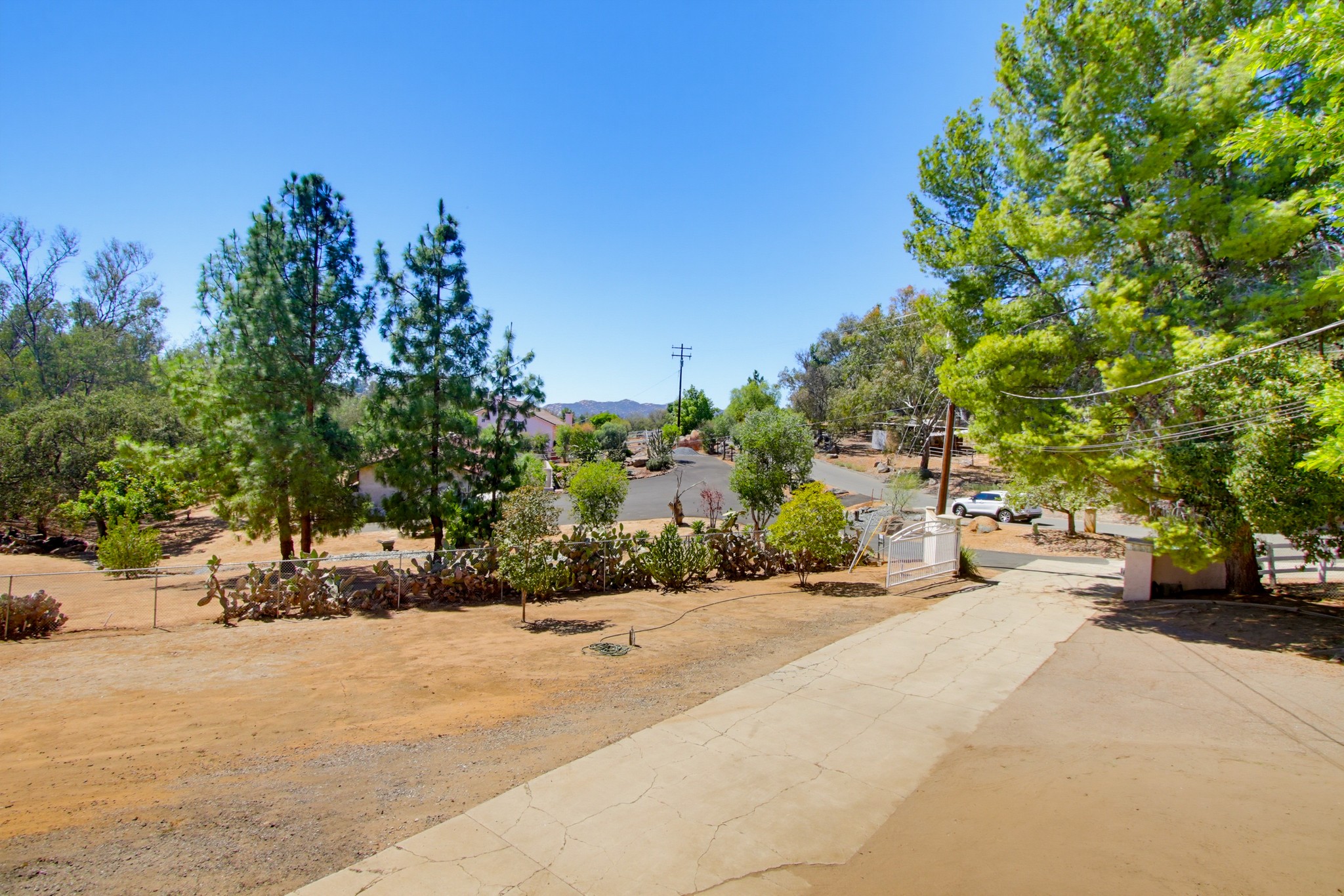 Virtual tour photo 40 of 68 for 1691 Roble Grande Rd