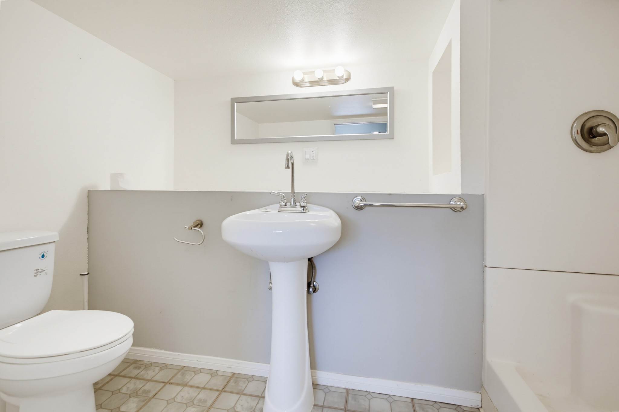 Virtual tour photo 52 of 68 for 1691 Roble Grande Rd