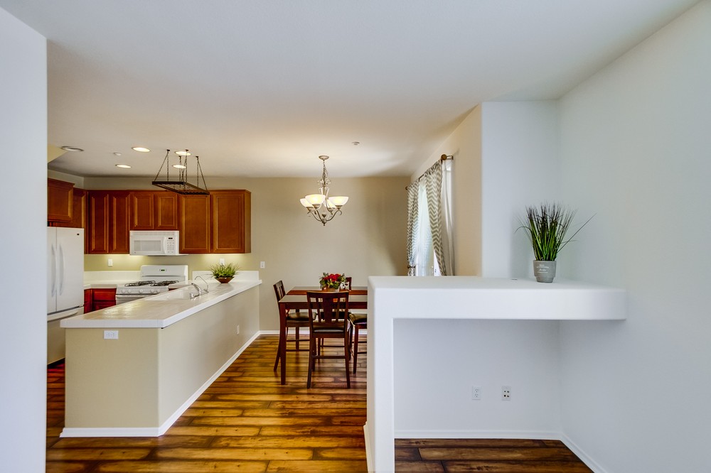 Virtual tour photo 8 of 34 for 16913 Laurel Hill Lane #131