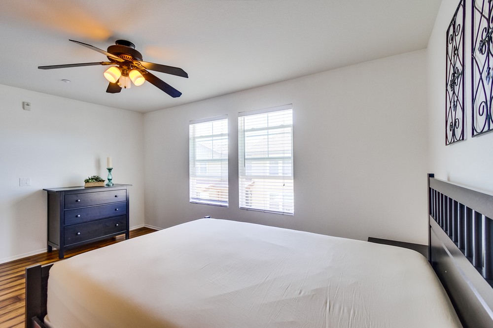 Virtual tour photo 22 of 34 for 16913 Laurel Hill Lane #131