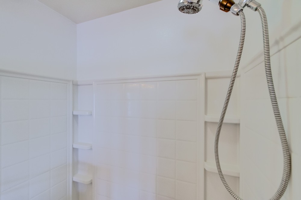 Virtual tour photo 24 of 34 for 16913 Laurel Hill Lane #131