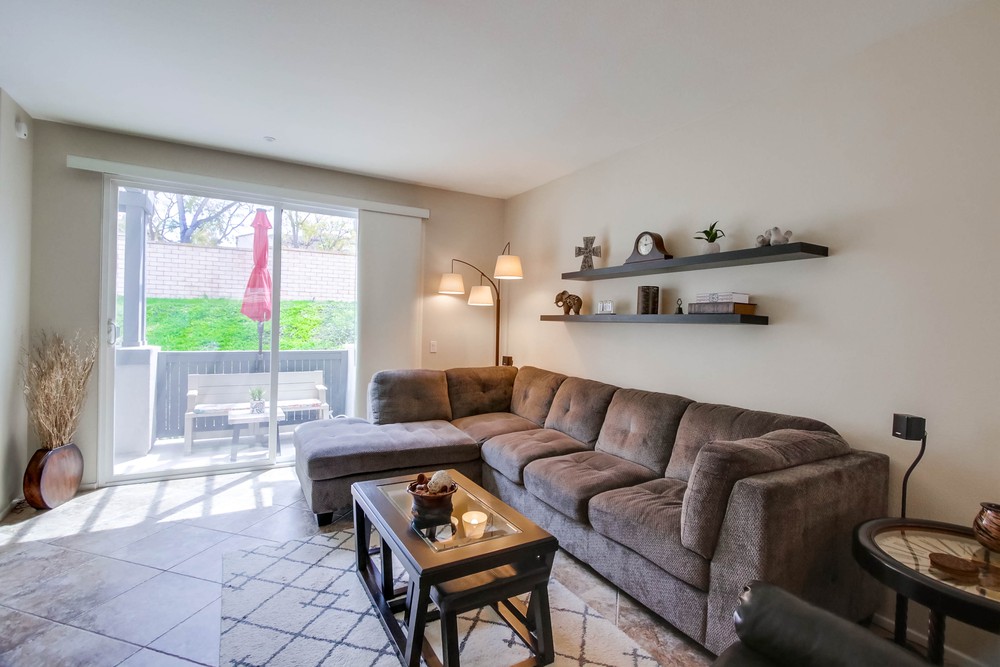 Virtual tour photo 8 of 37 for 16913 Laurel Hill Ln UNIT 139