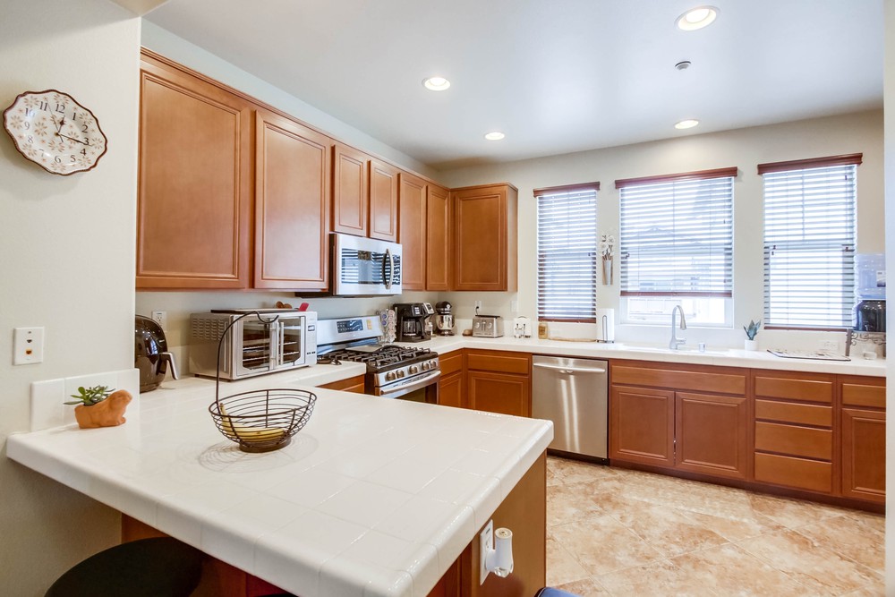 Virtual tour photo 13 of 37 for 16913 Laurel Hill Ln UNIT 139