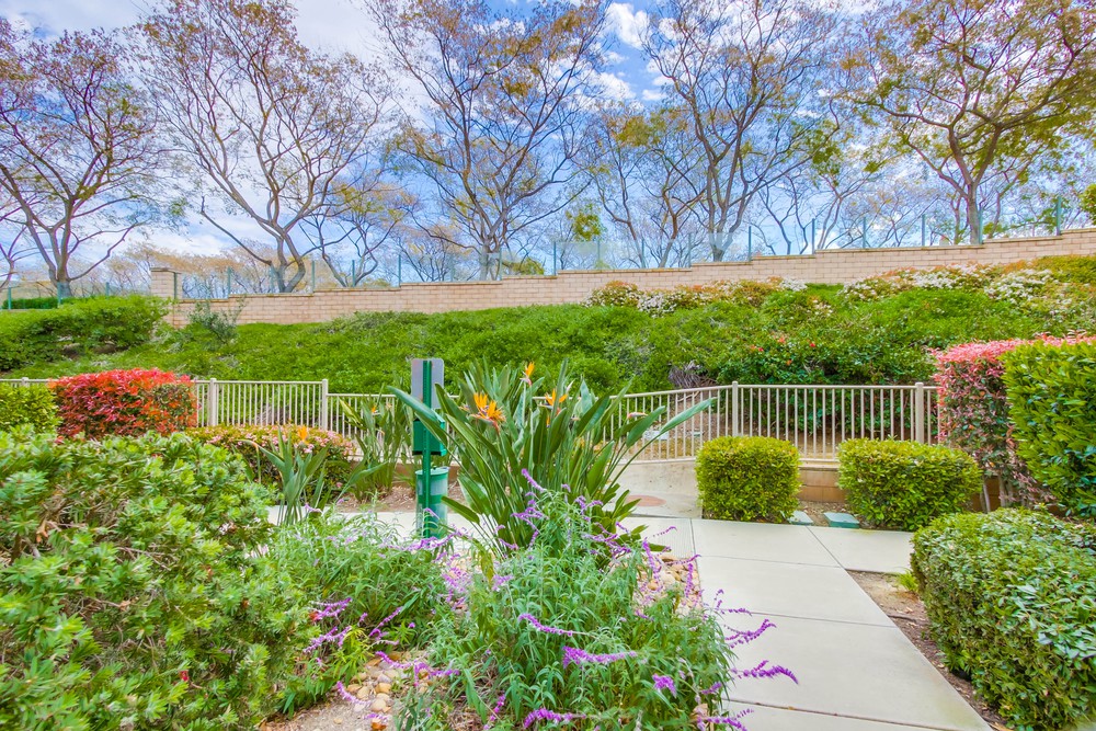 Virtual tour photo 33 of 37 for 16913 Laurel Hill Ln UNIT 139