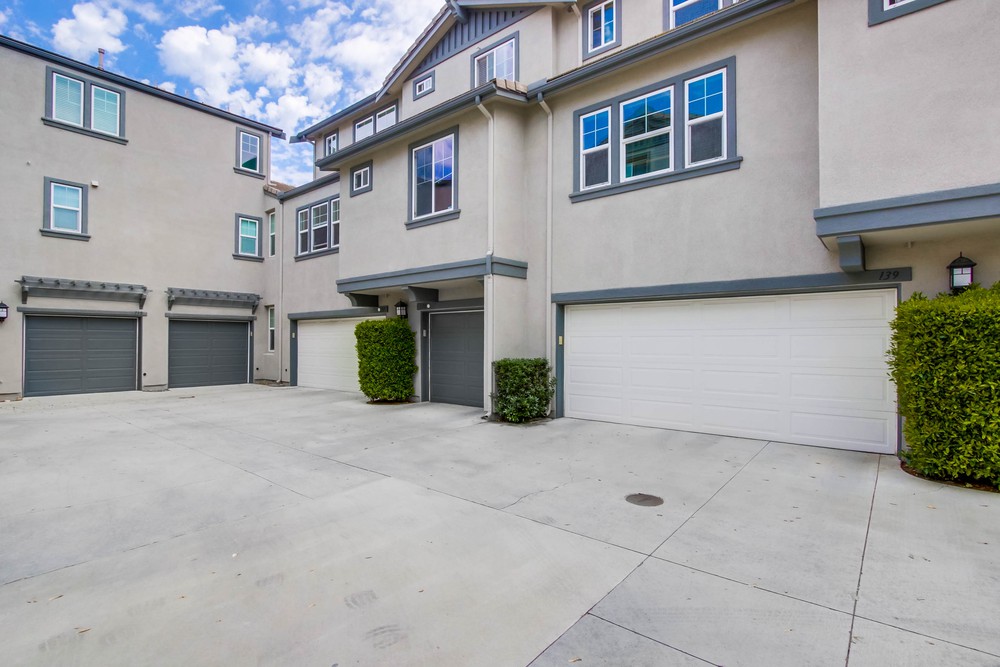 Virtual tour photo 38 of 37 for 16913 Laurel Hill Ln UNIT 139