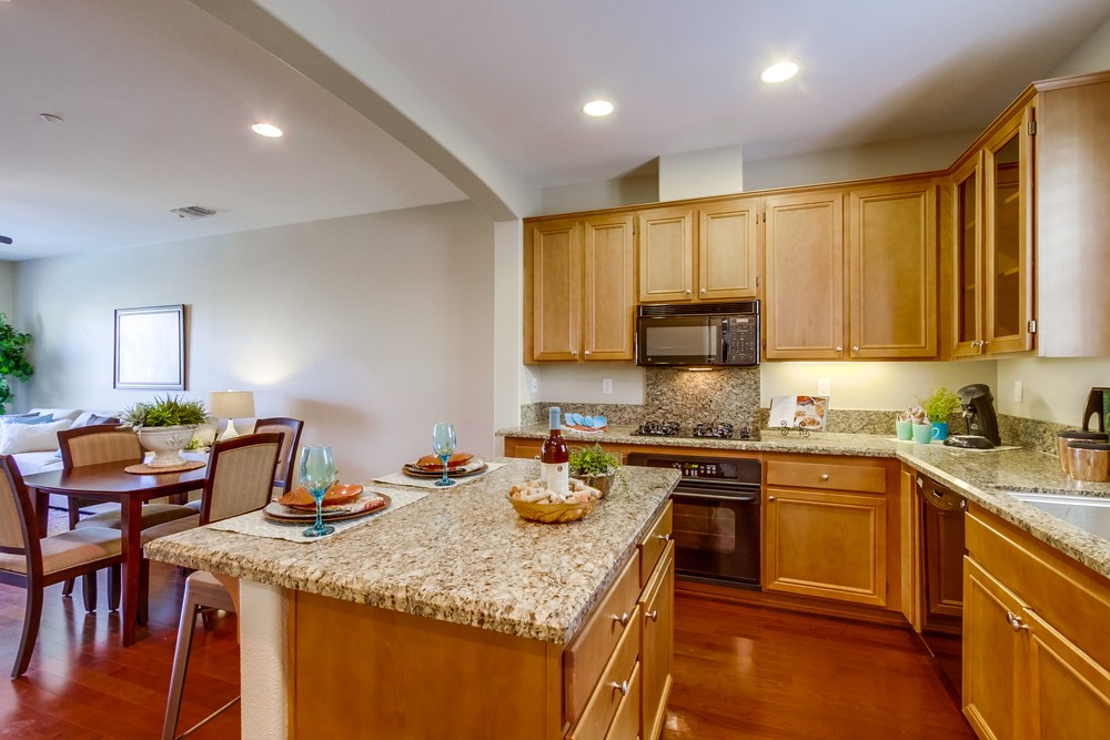 Virtual tour photo 15 of 35 for 16914 Torbett Ln #16