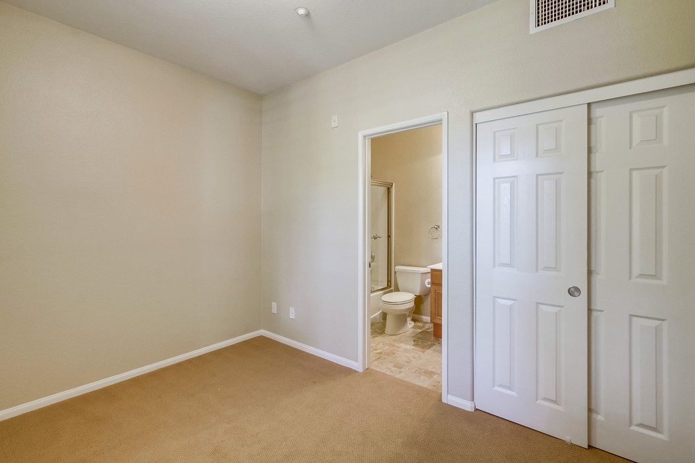 Virtual tour photo 29 of 35 for 16914 Torbett Ln #16