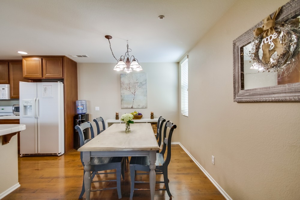 Virtual tour photo 15 of 33 for 16915 Hutchins Landing #54