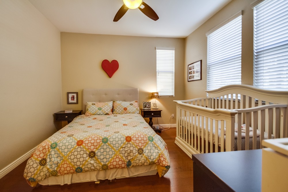 Virtual tour photo 26 of 33 for 16915 Hutchins Landing #54