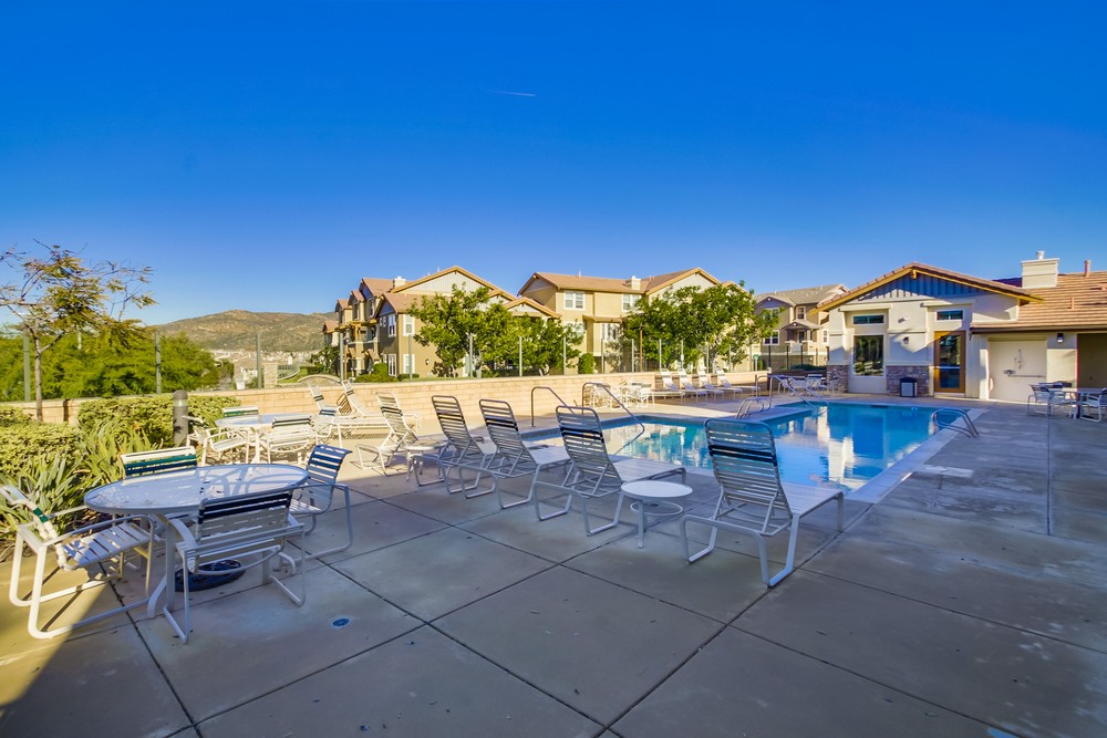 Virtual tour photo 31 of 33 for 16915 Hutchins Landing #54