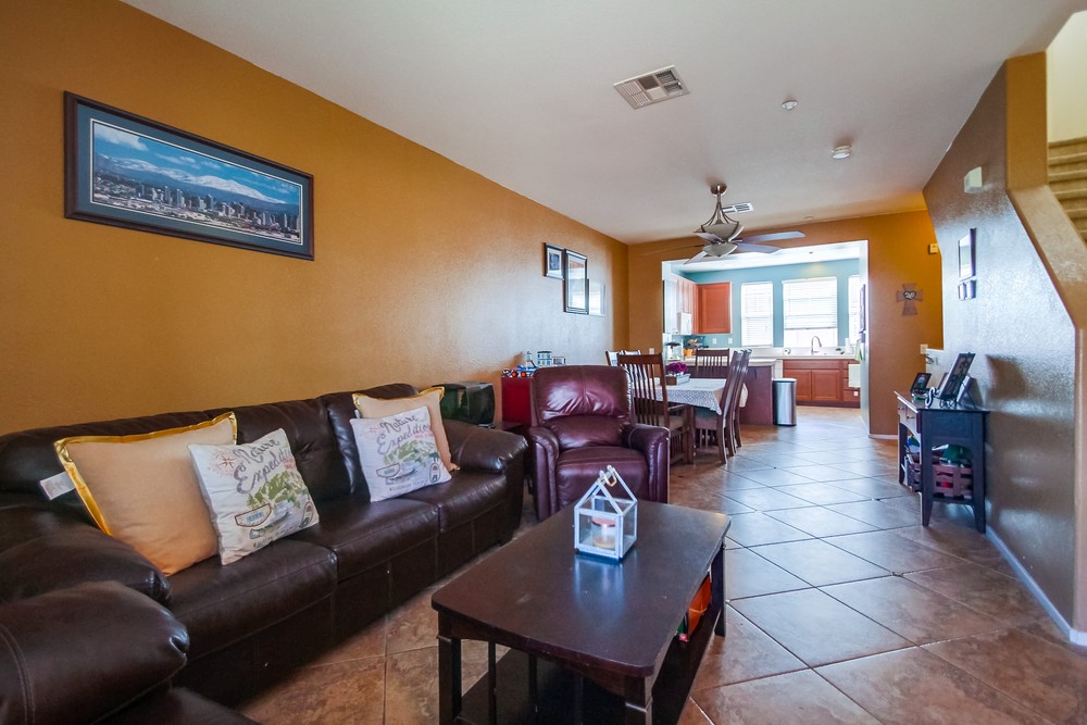 Virtual tour photo 11 of 44 for 16916 Hutchins Landing #73