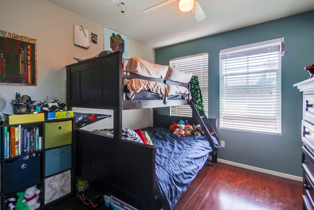 Virtual tour photo 30 of 44 for 16916 Hutchins Landing #73