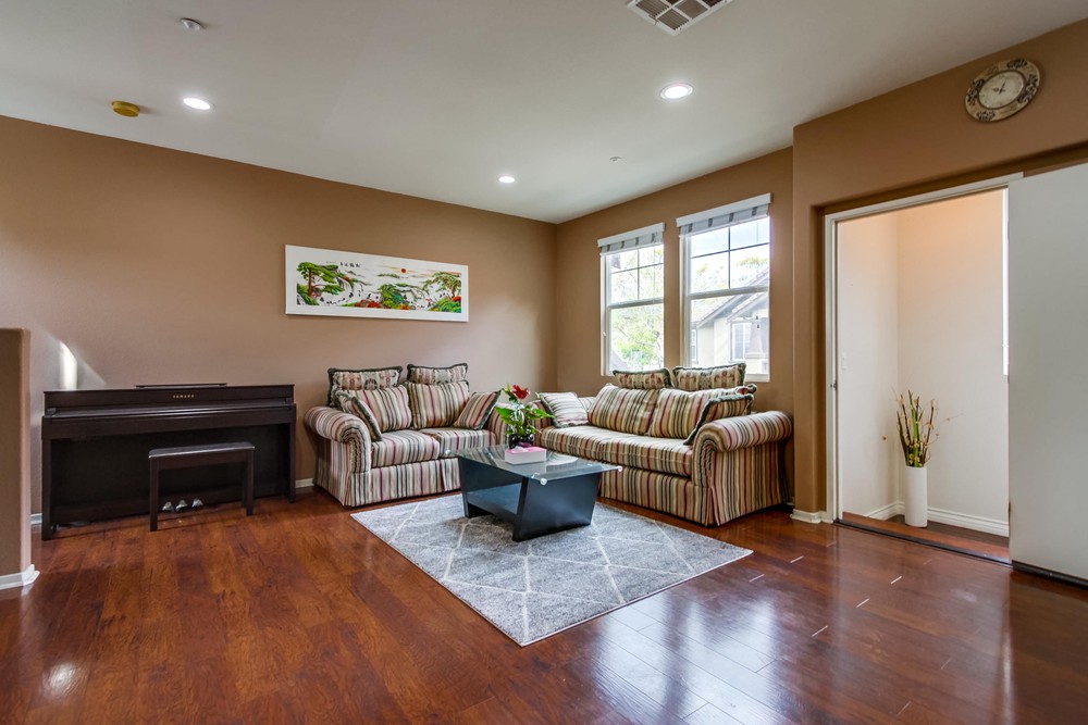 Virtual tour photo 8 of 41 for 16916 Hutchins Landing UNIT 65
