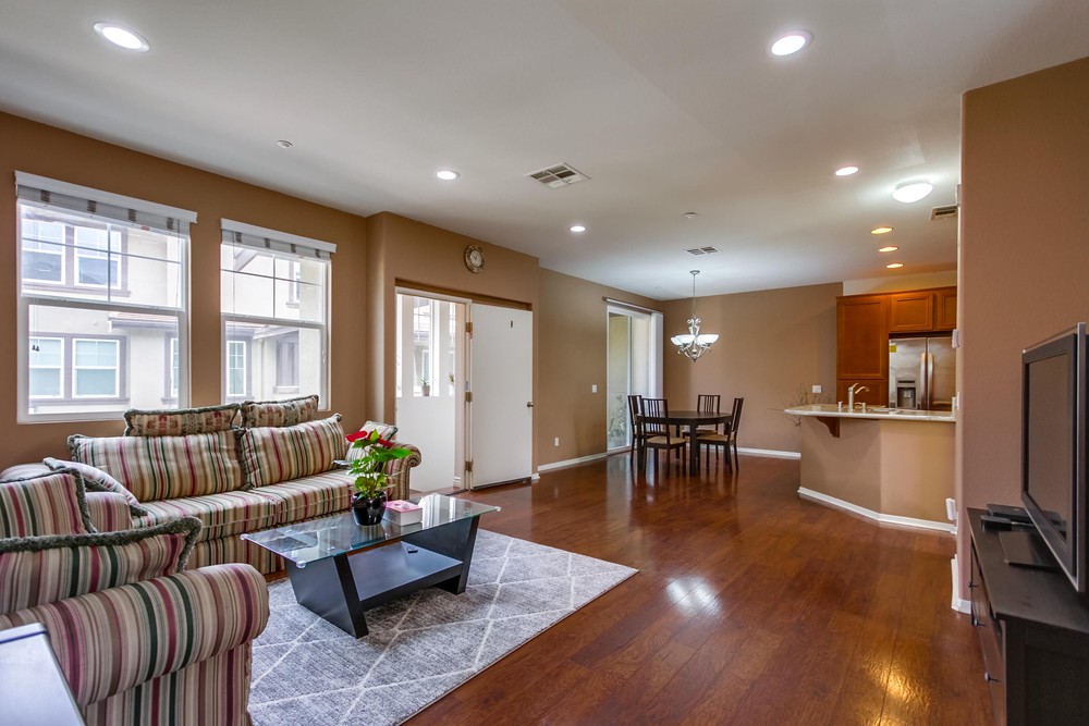Virtual tour photo 9 of 41 for 16916 Hutchins Landing UNIT 65